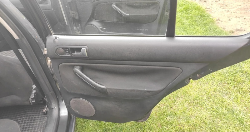 Volkswagen Golf cena 8500 przebieg: 354269, rok produkcji 2001 z Szepietowo małe 436